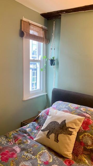 The Totnes Guest House. Upstairs At Zappa'S Екстер'єр фото